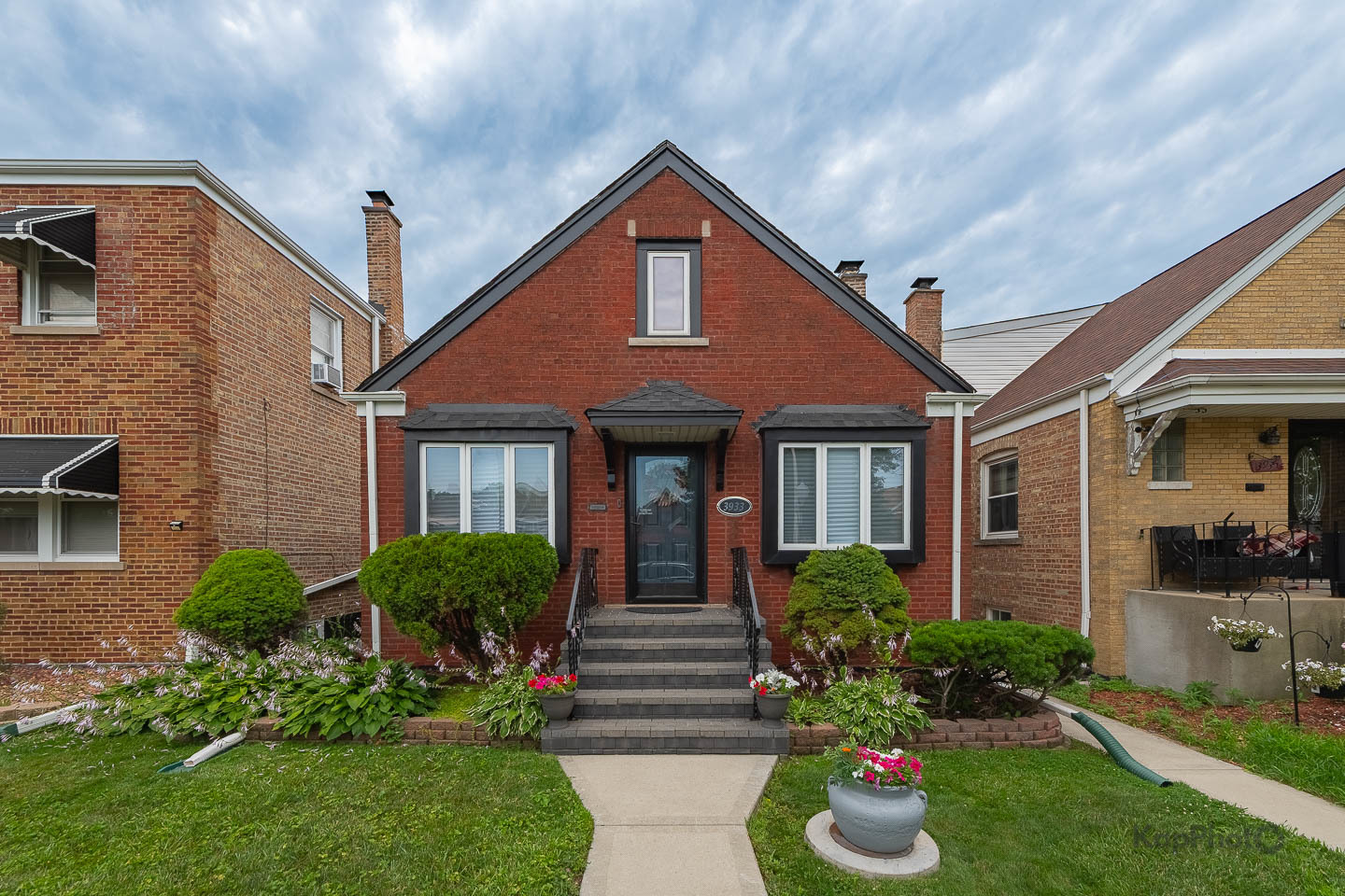 3933 W 69th Place
