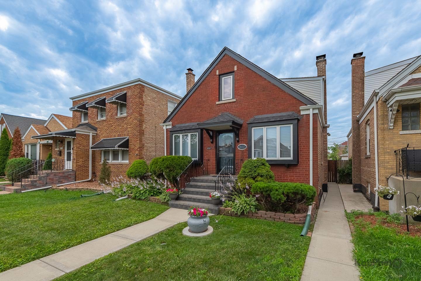 3933 W 69th Place