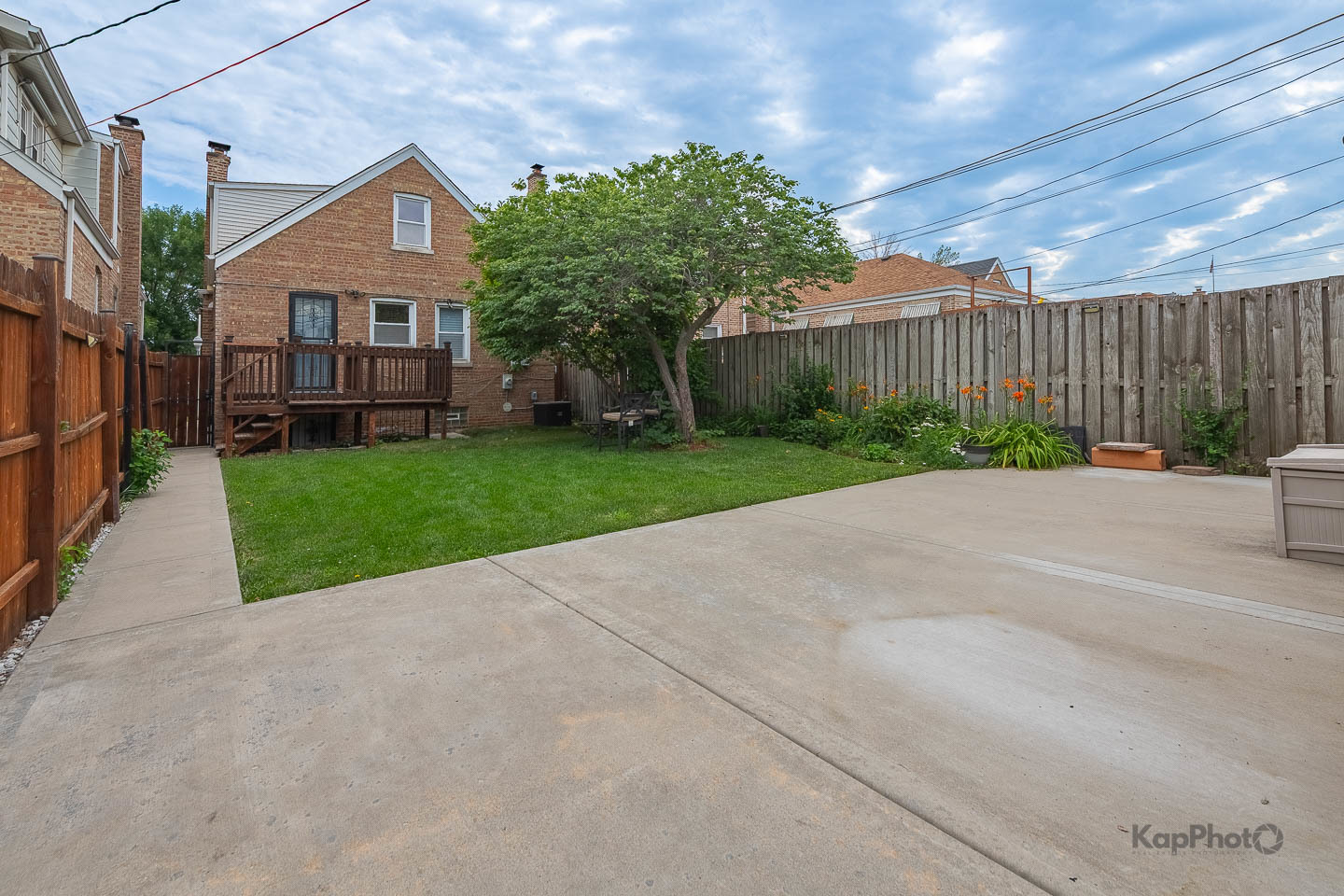 3933 W 69th Place