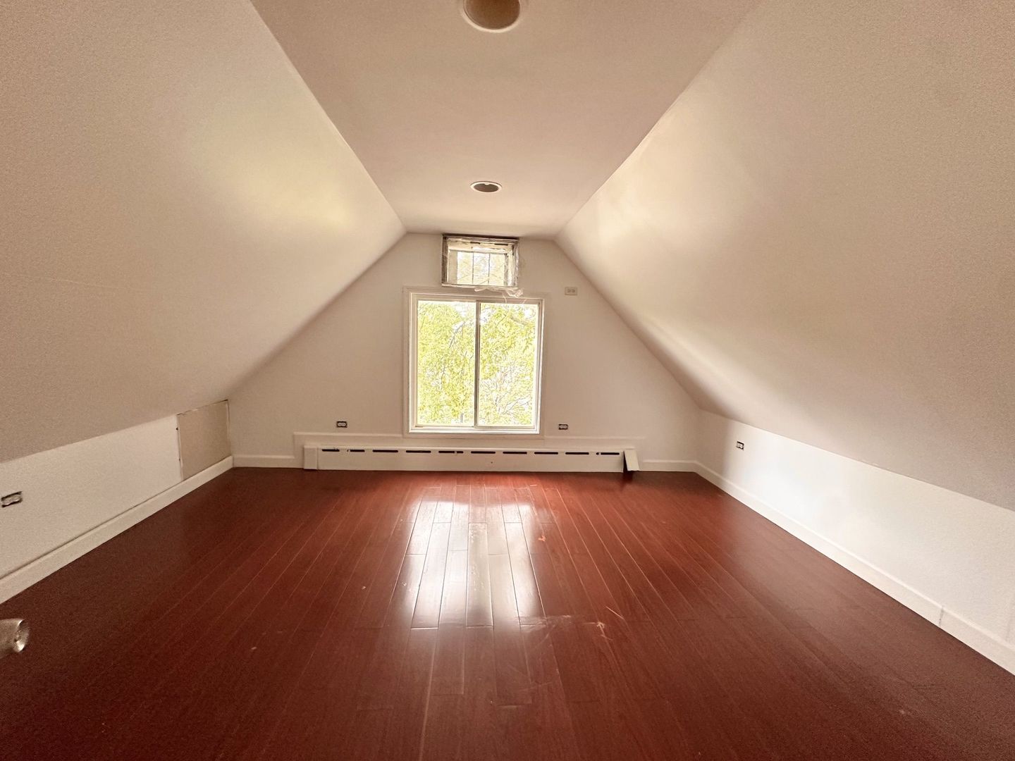 4926 W 30th Place