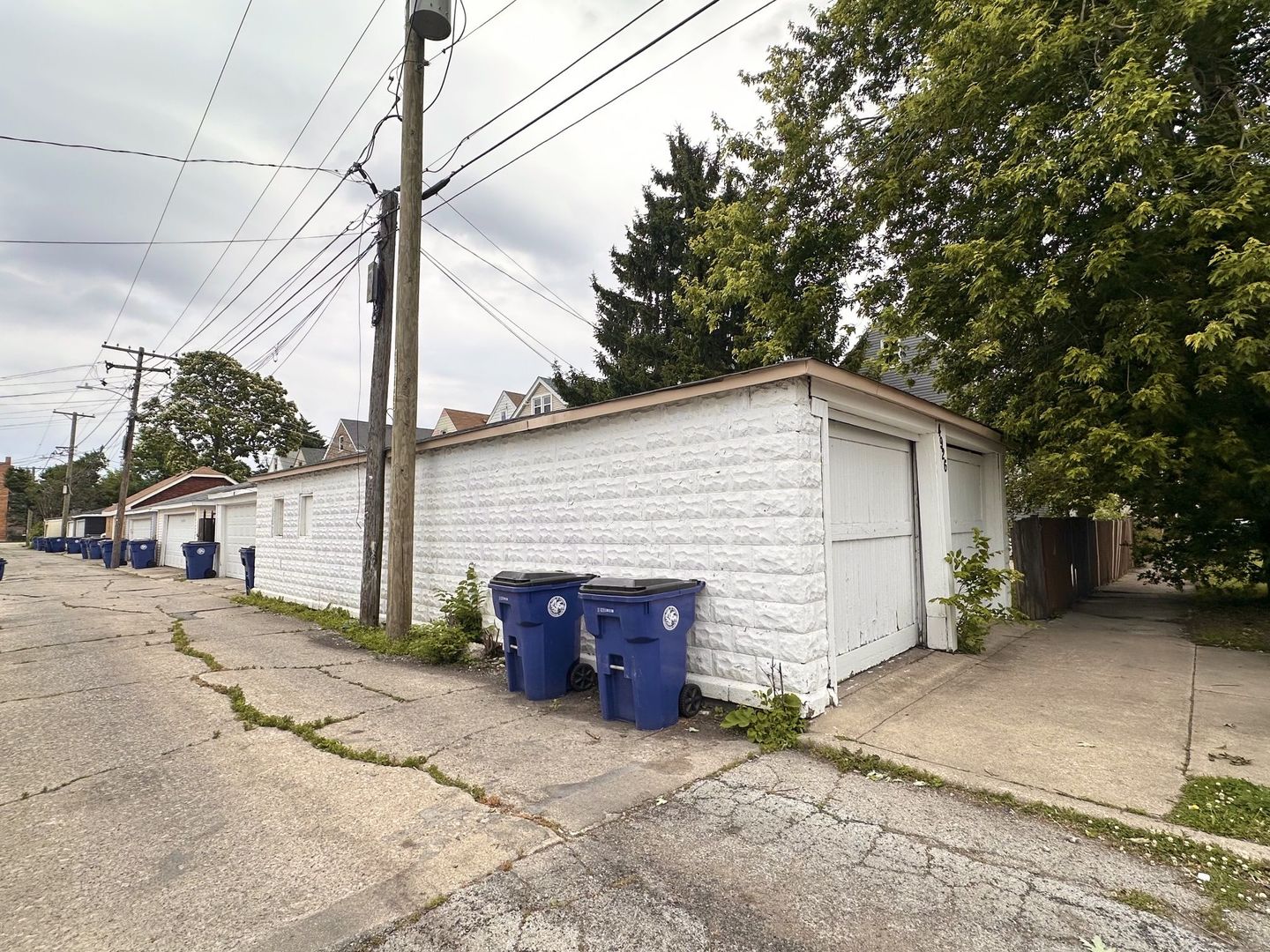 4926 W 30th Place