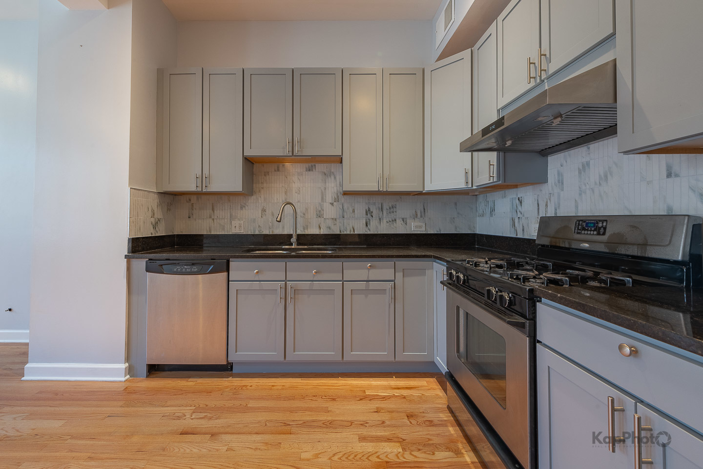 2841 S Wells Street Unit: 1W
