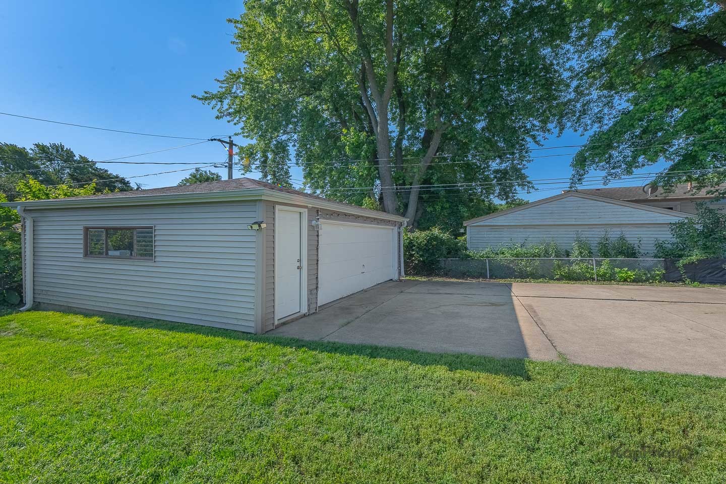 65 Laurel Trail