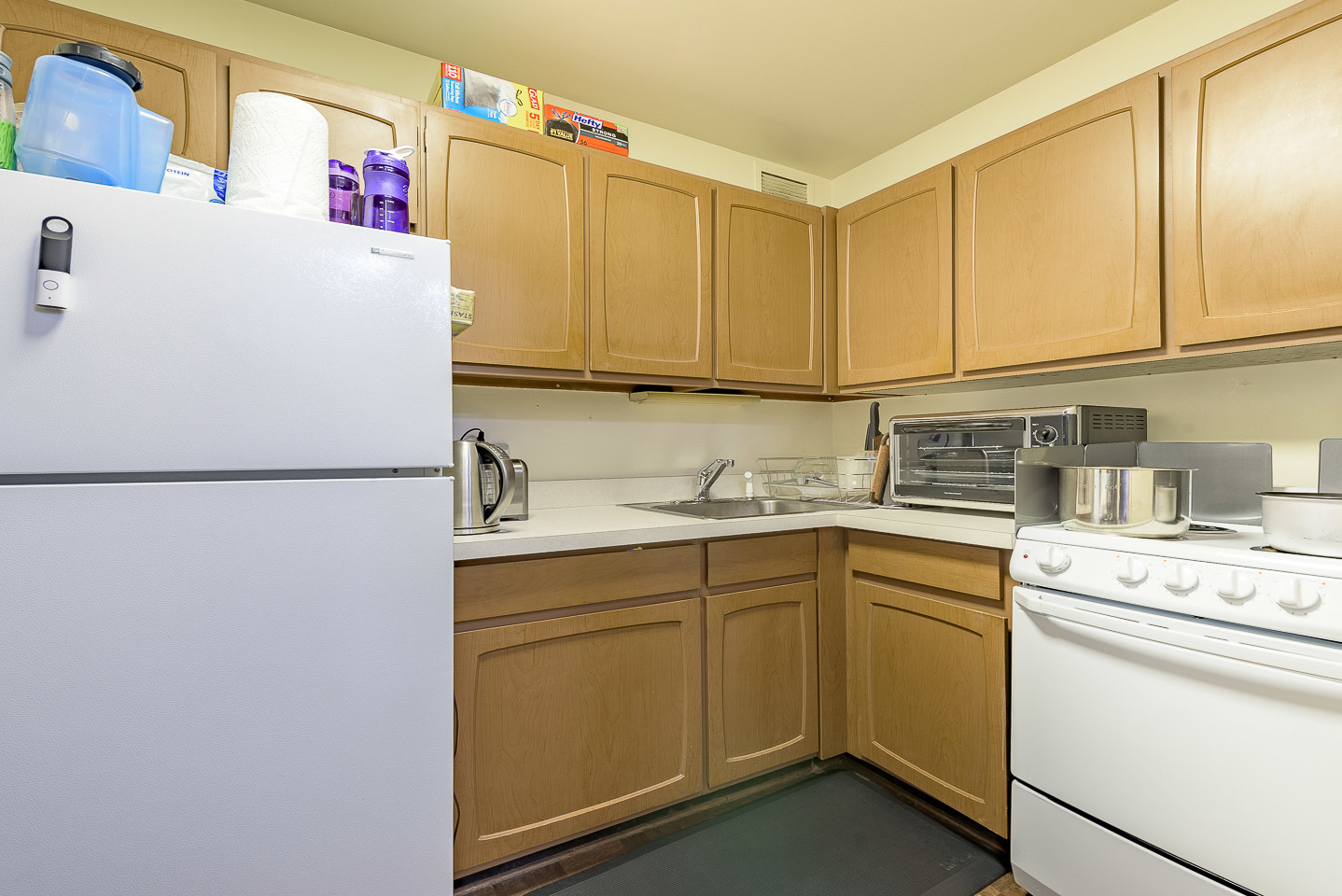 777 N Michigan Avenue Unit: 2406