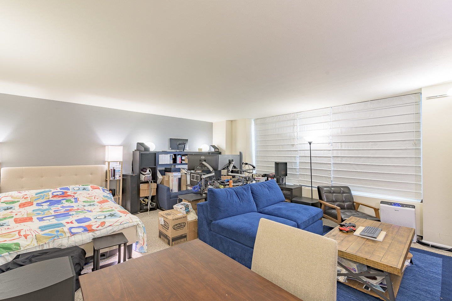 777 N Michigan Avenue Unit: 2406