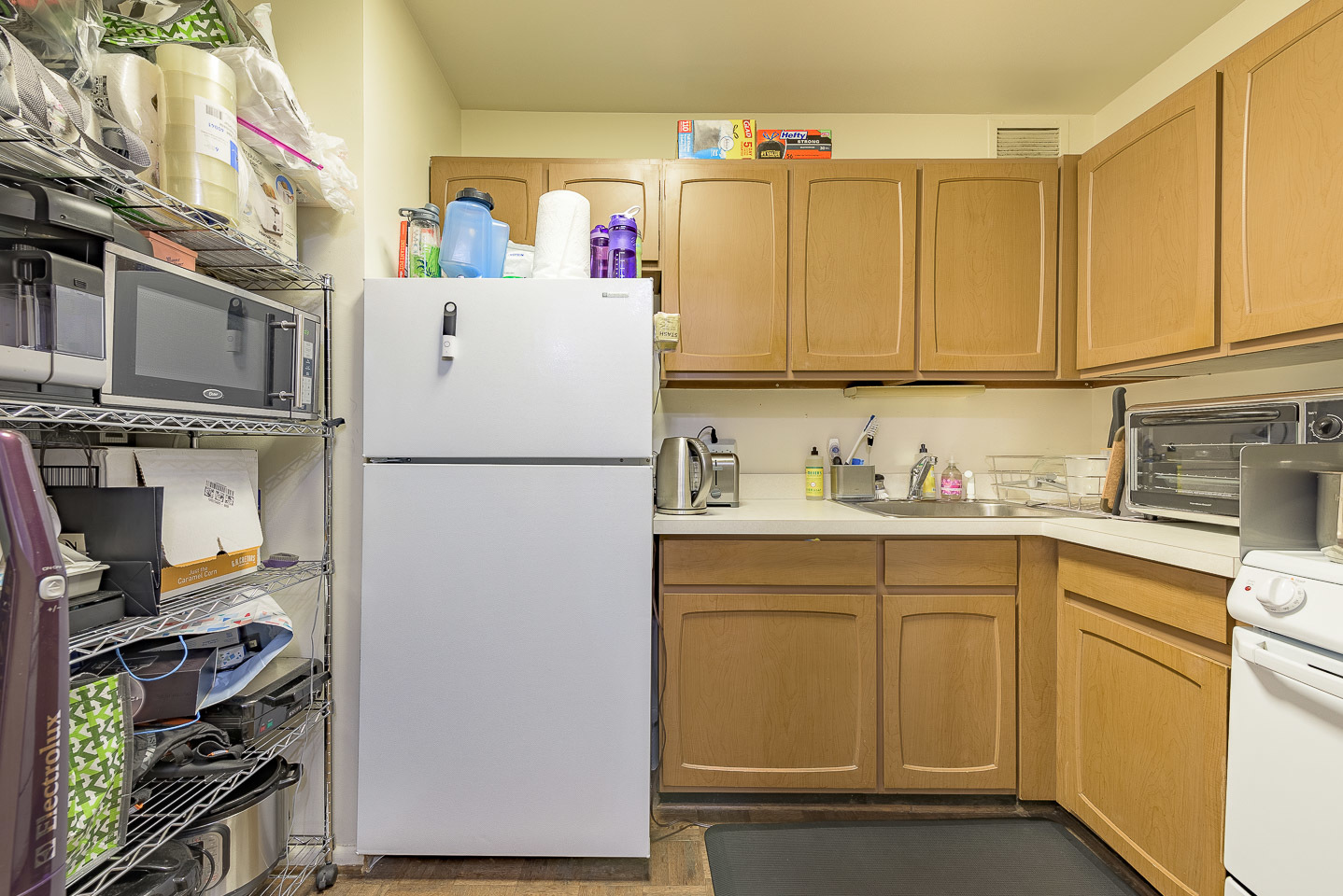 777 N Michigan Avenue Unit: 2406