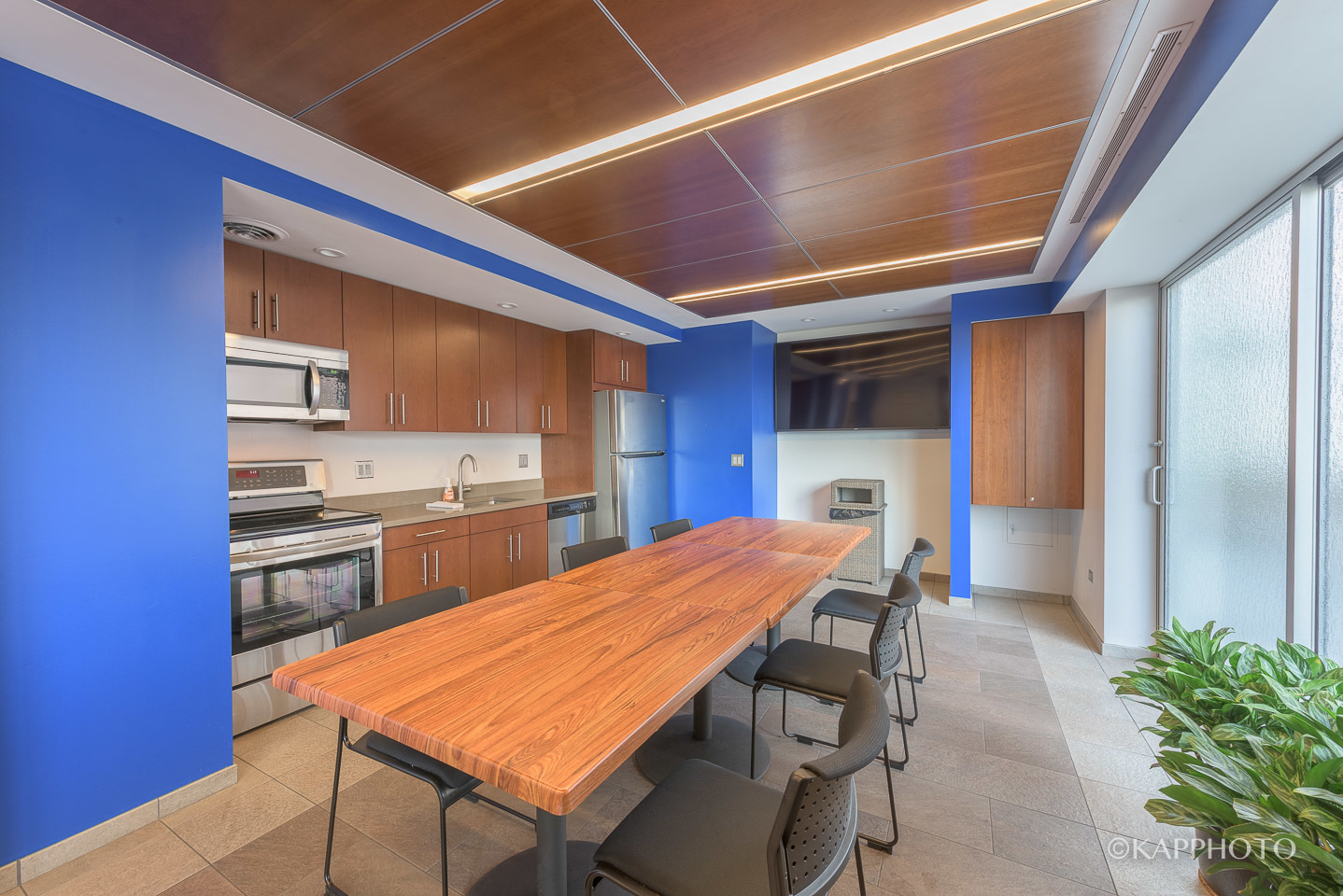 777 N Michigan Avenue Unit: 2406