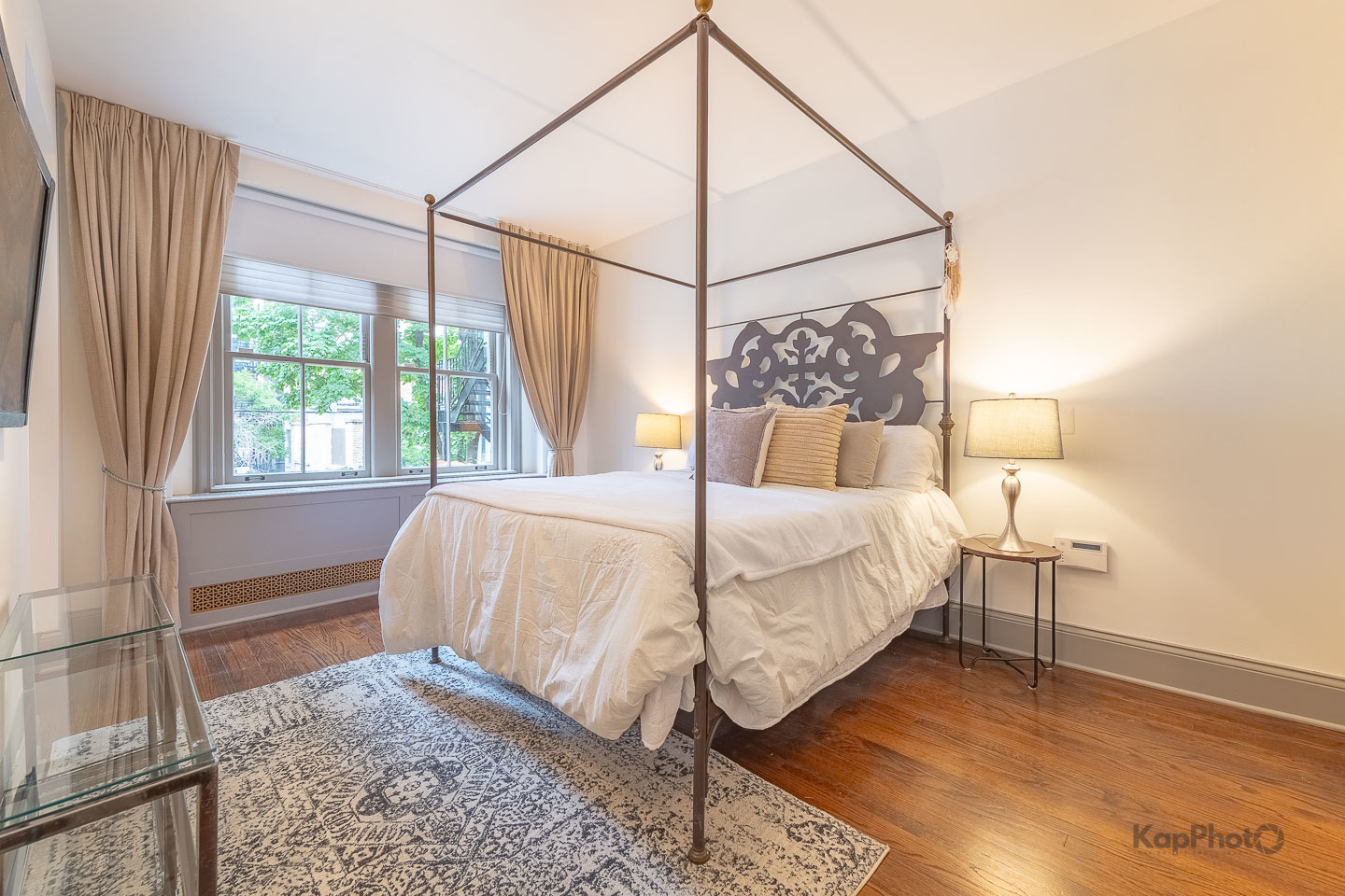 24 E Scott Street Unit: 2