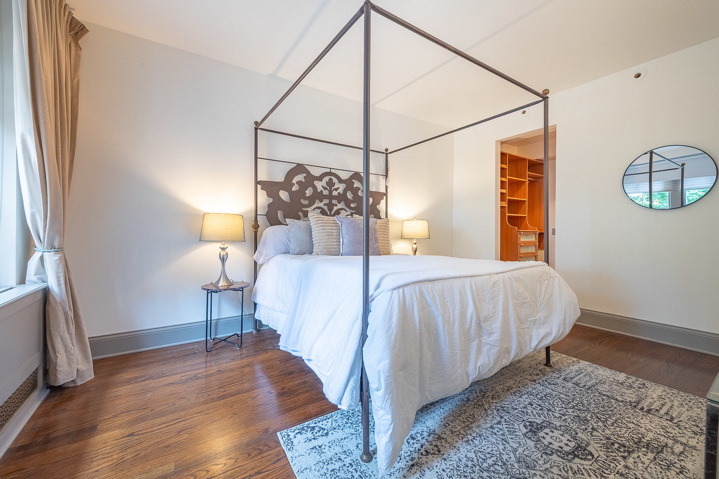 24 E Scott Street Unit: 2
