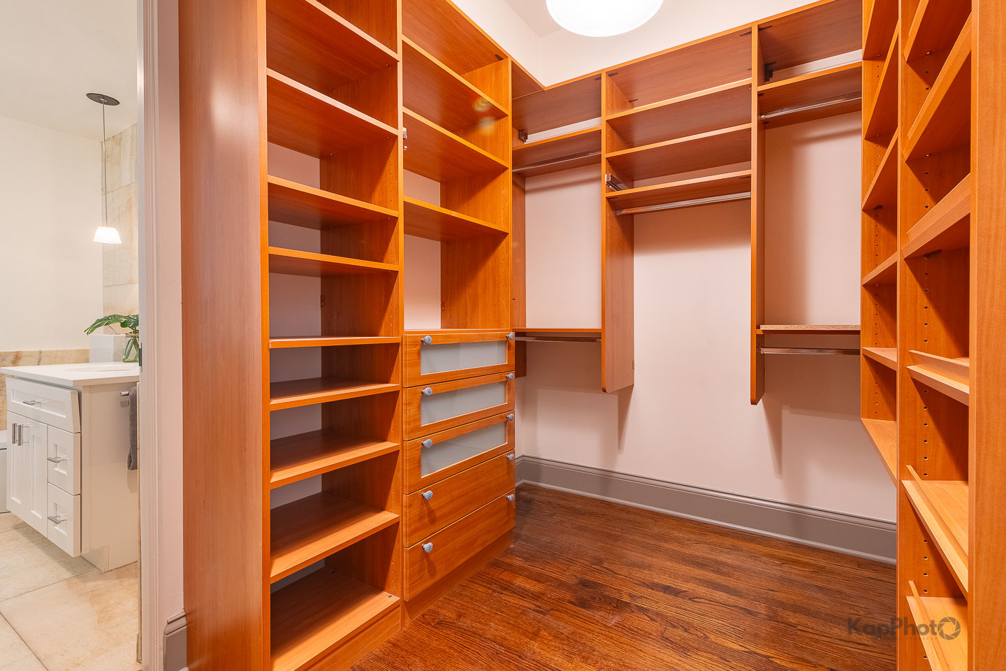 24 E Scott Street Unit: 2