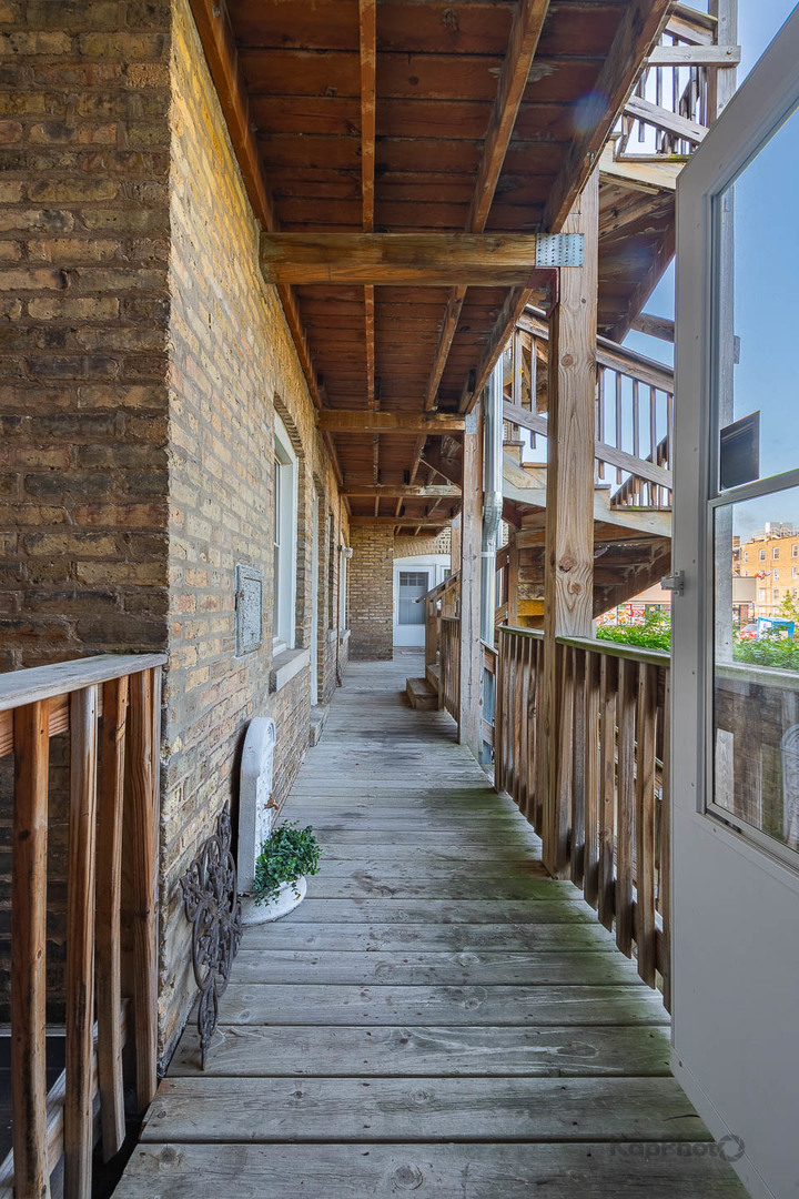 4410 N Long Avenue Unit: 1