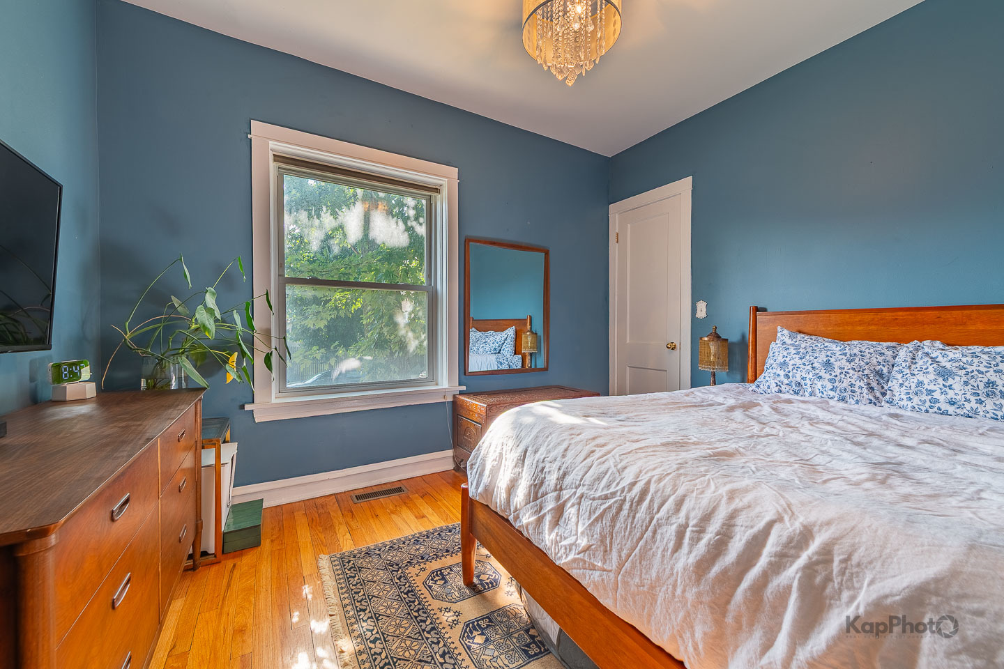 4410 N Long Avenue Unit: 1