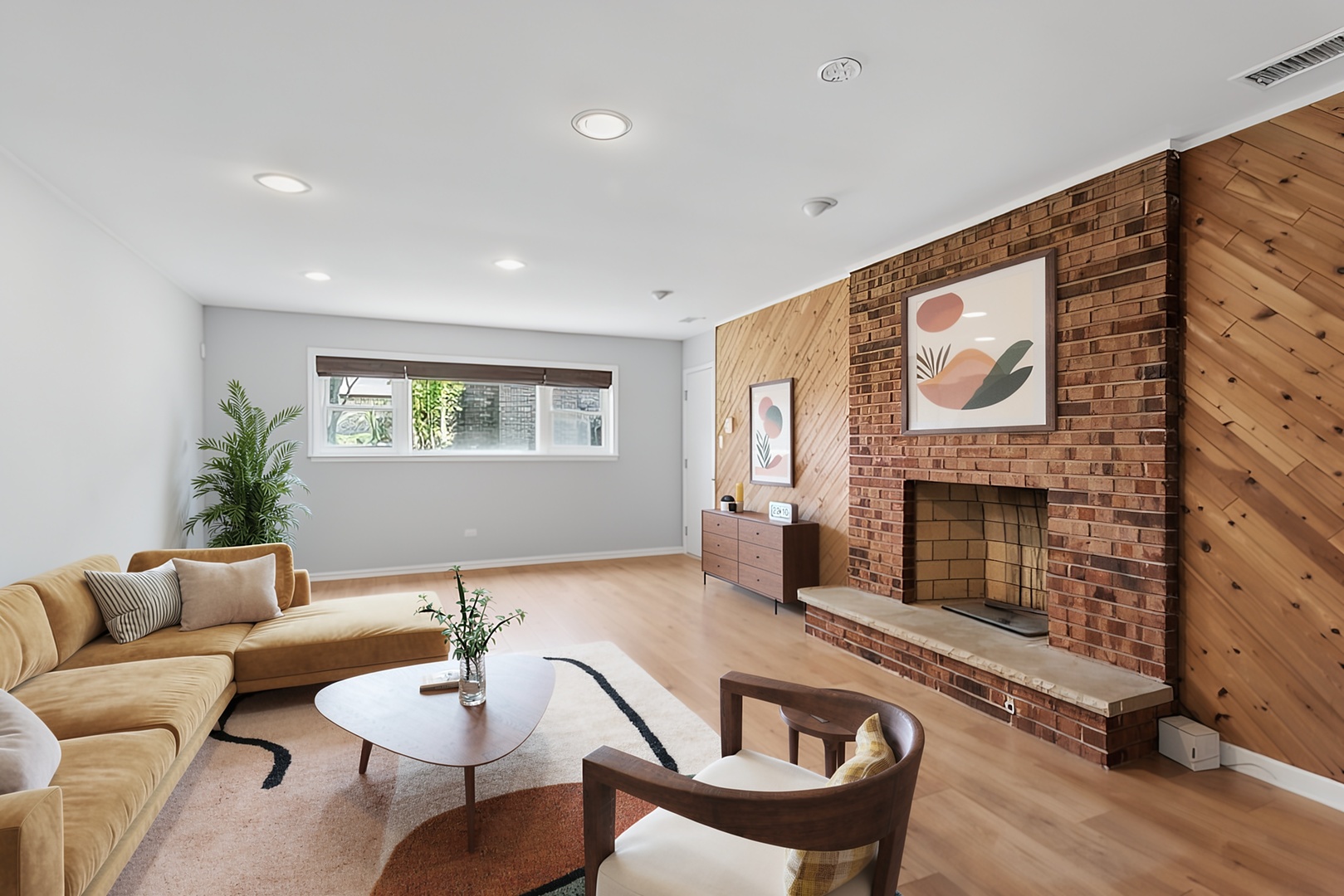 2214 Hamilton Lane
