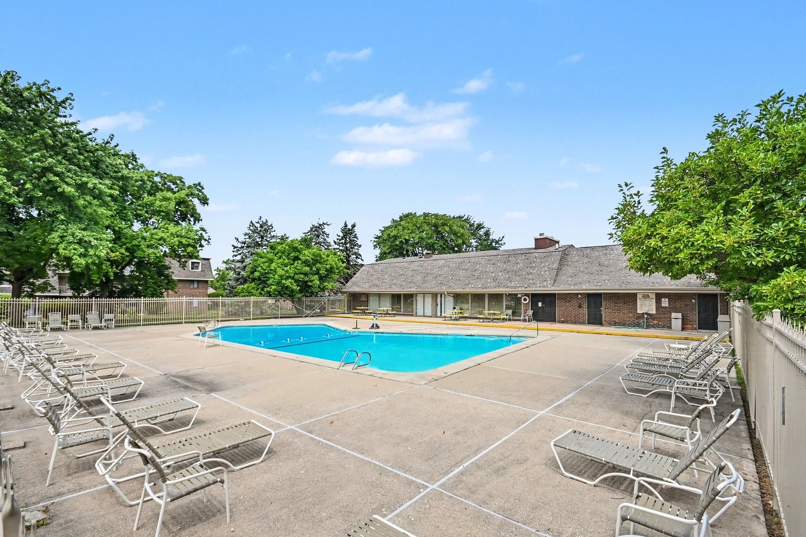 108 E BAILEY Road Unit: B