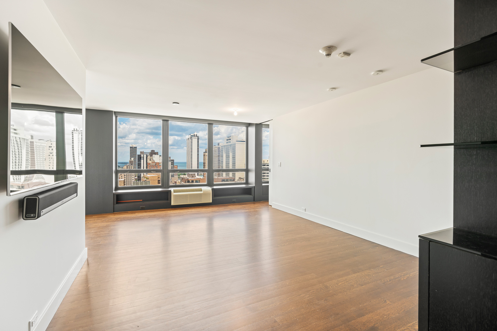 50 E BELLEVUE Place Unit: 2601