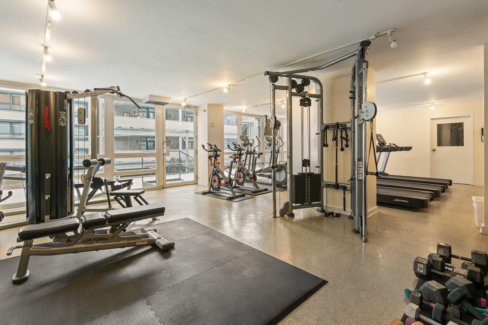 50 E BELLEVUE Place Unit: 2601