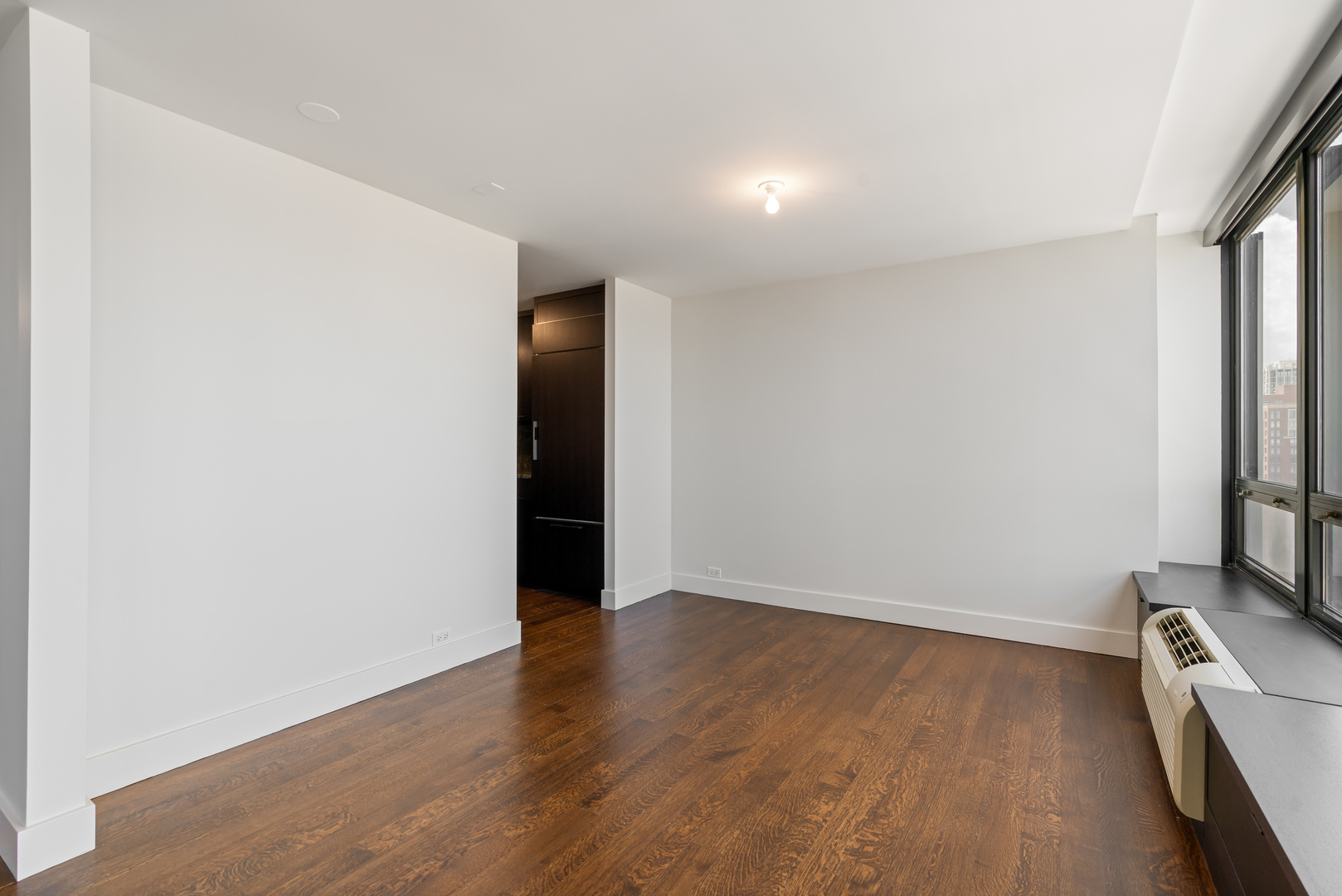 50 E BELLEVUE Place Unit: 2601