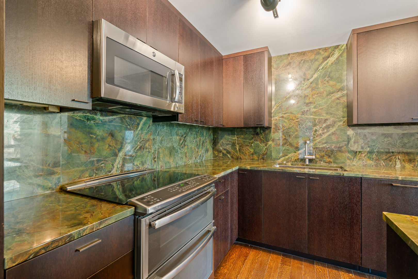 50 E BELLEVUE Place Unit: 2601