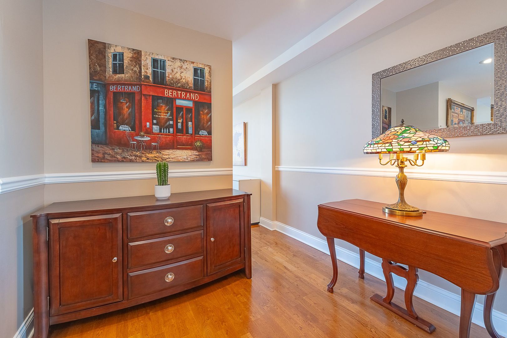 2272 S Archer Avenue Unit: 8E