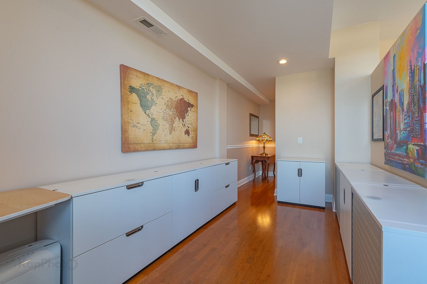 2272 S Archer Avenue Unit: 8E