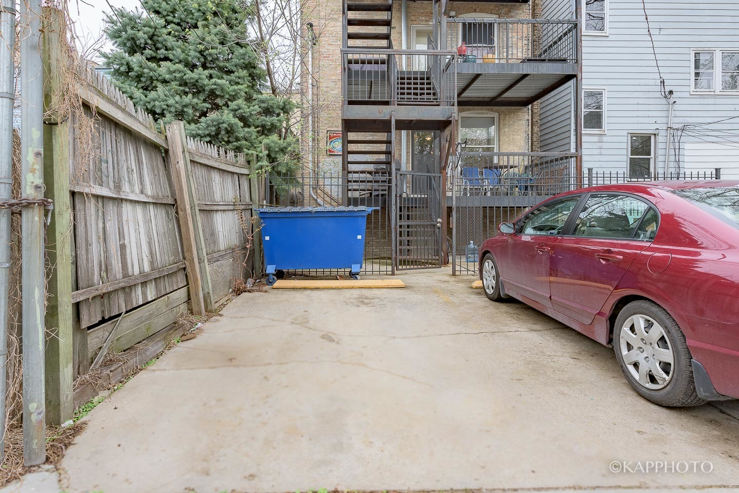1312 N Artesian Avenue Unit: 1R