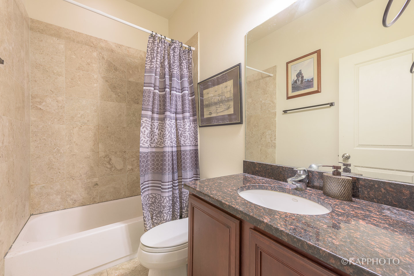 1312 N Artesian Avenue Unit: 1R