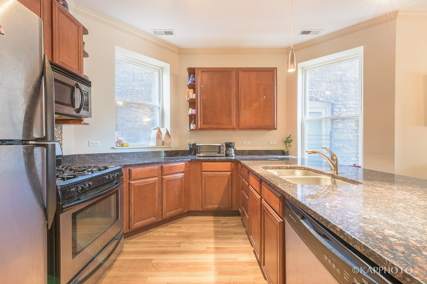 1312 N Artesian Avenue Unit: 1R