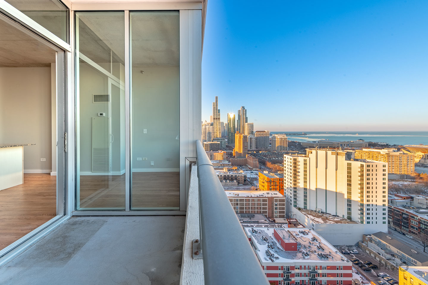 1720 S Michigan Avenue Unit: 2805