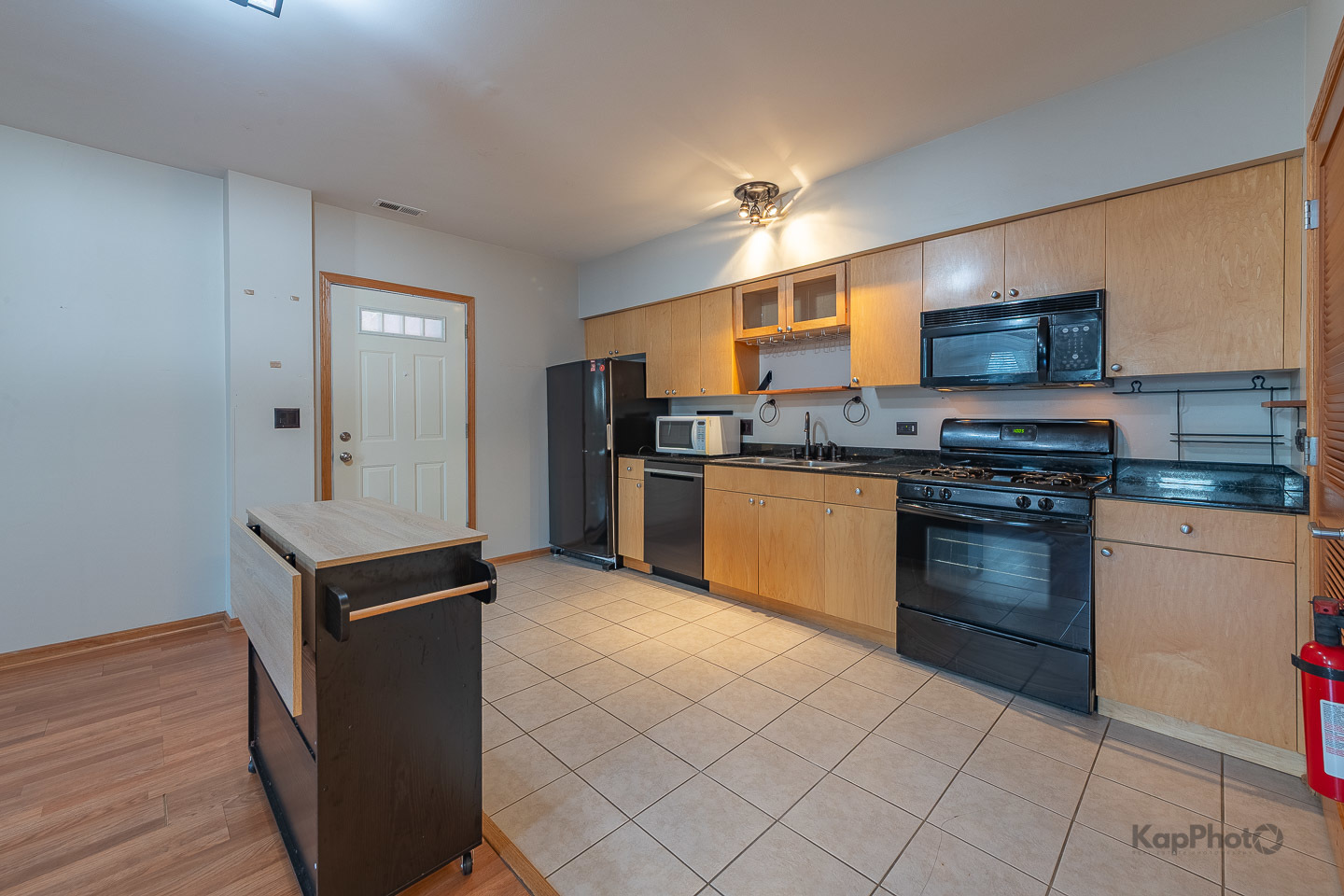 519 S Maplewood Avenue Unit: 1W