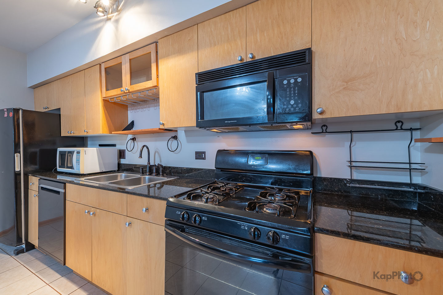 519 S Maplewood Avenue Unit: 1W