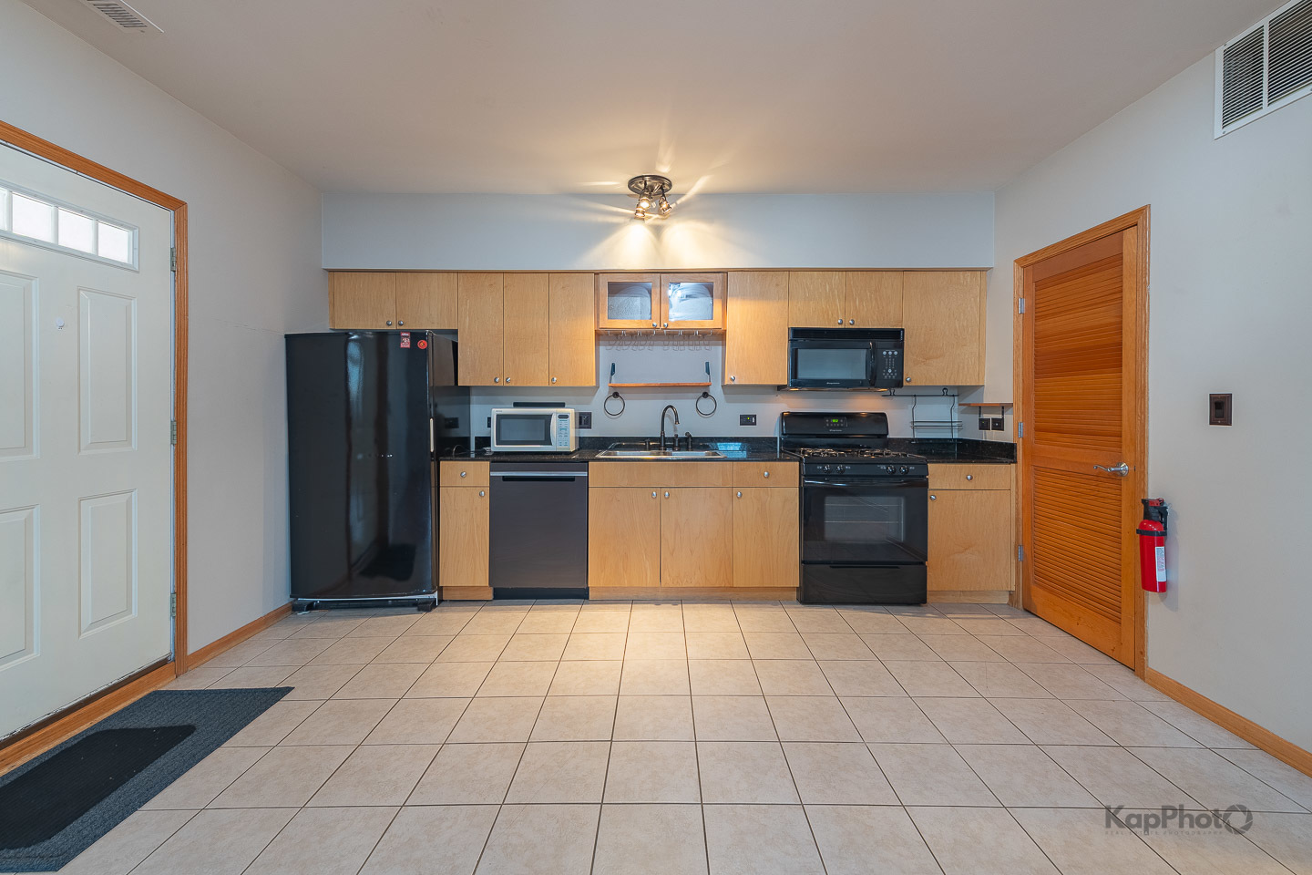 519 S Maplewood Avenue Unit: 1W