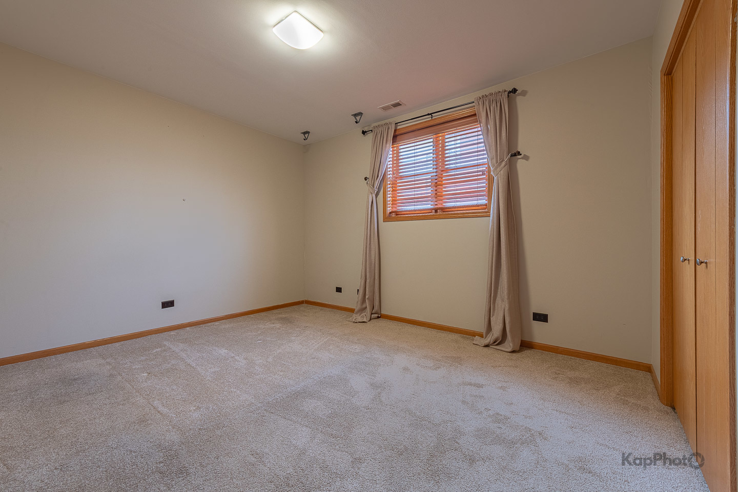 519 S Maplewood Avenue Unit: 1W