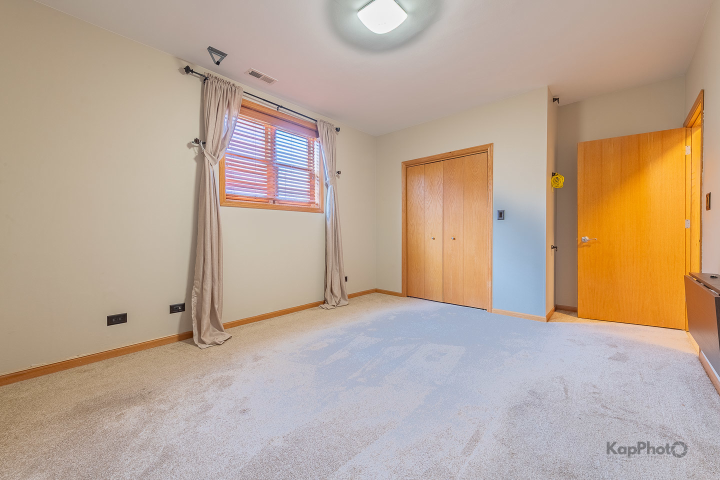 519 S Maplewood Avenue Unit: 1W