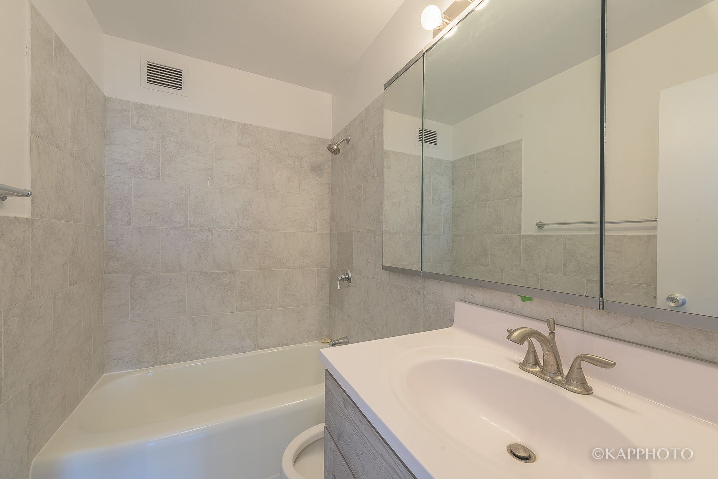 3600 N Lake Shore Drive Unit: 1216