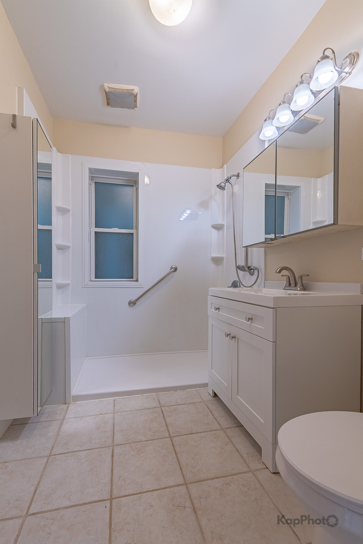 4408 N Long Avenue Unit: 1