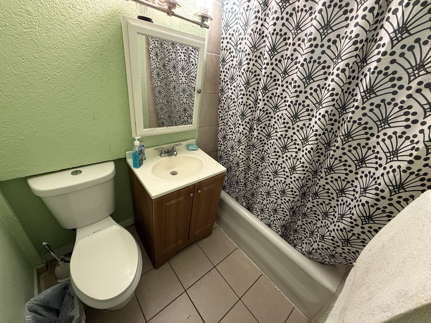 4812 S Elizabeth Street Unit: 2R