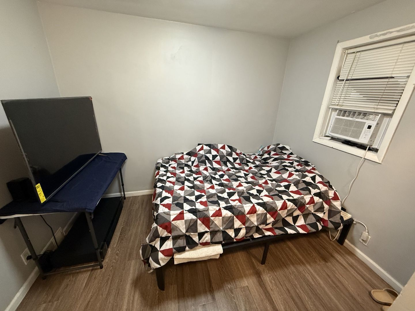 4812 S Elizabeth Street Unit: 2R