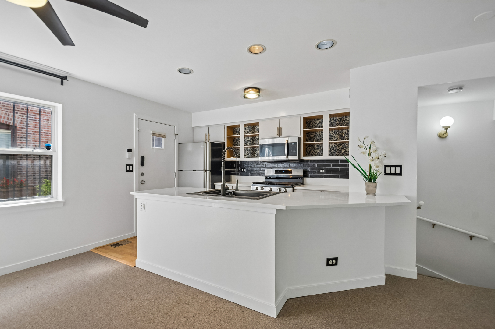 1007 E 61st Street