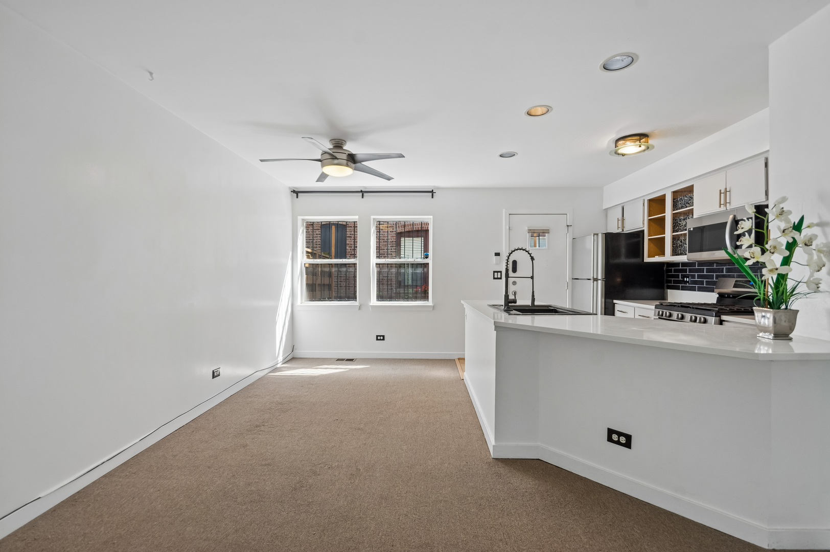 1007 E 61st Street