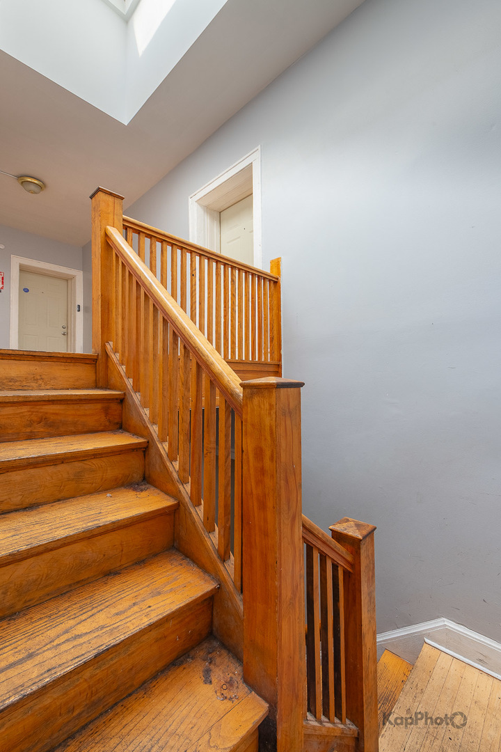 509-511 E 79th Street