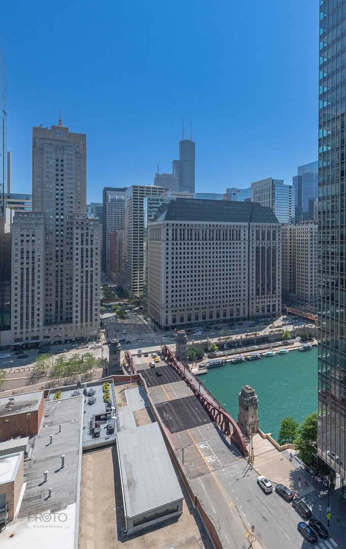345 N La Salle Drive Unit: 2607