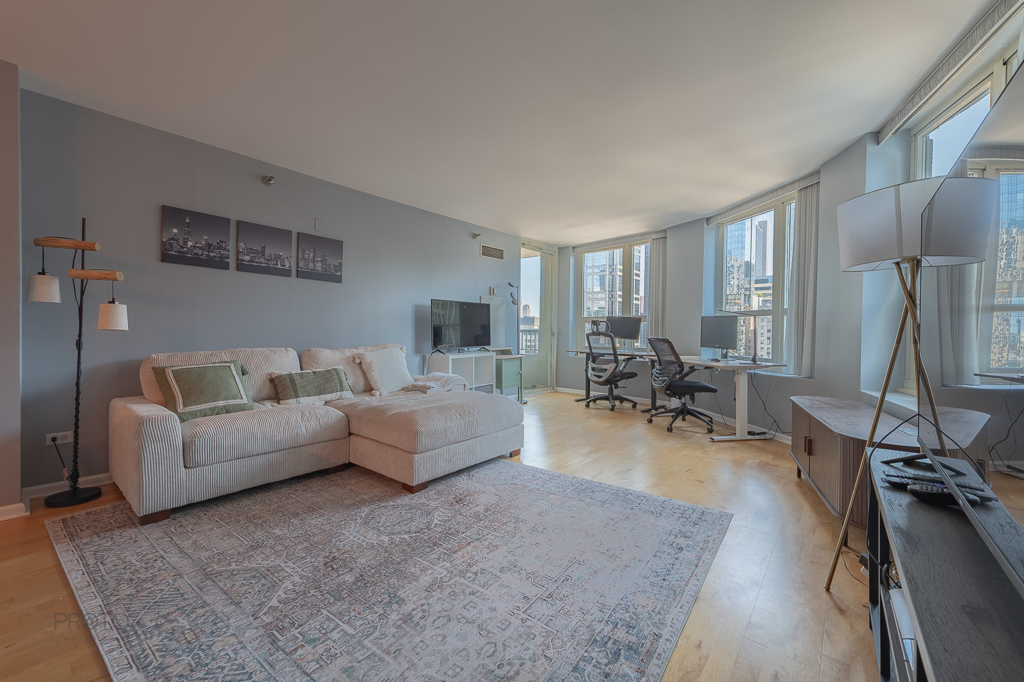 345 N La Salle Drive Unit: 2607