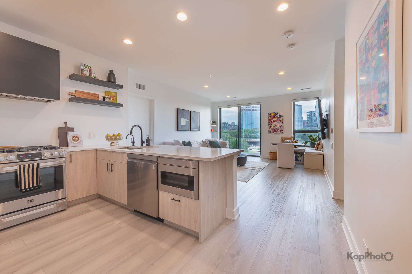 859 W Erie Street Unit: 506