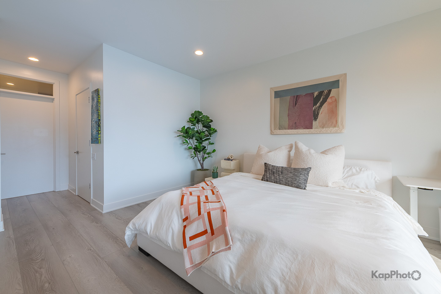 859 W Erie Street Unit: 506