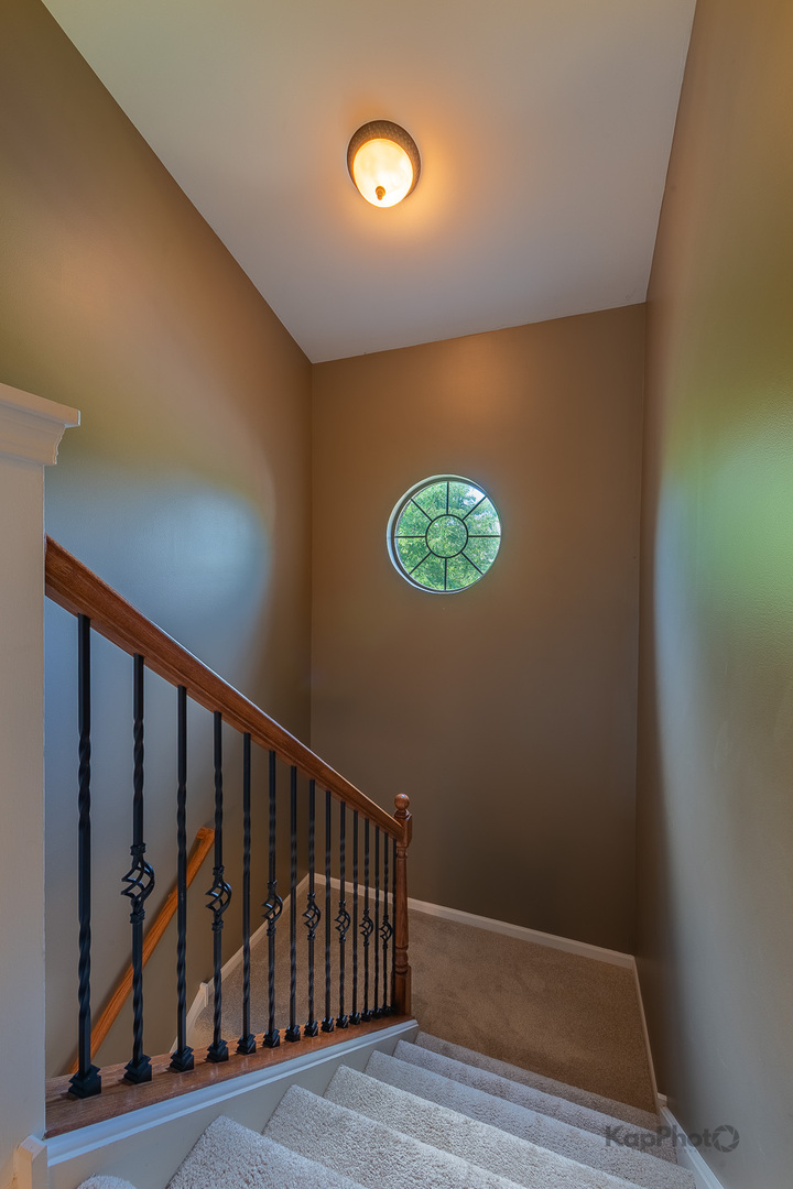 27W708 N Meadowview Drive