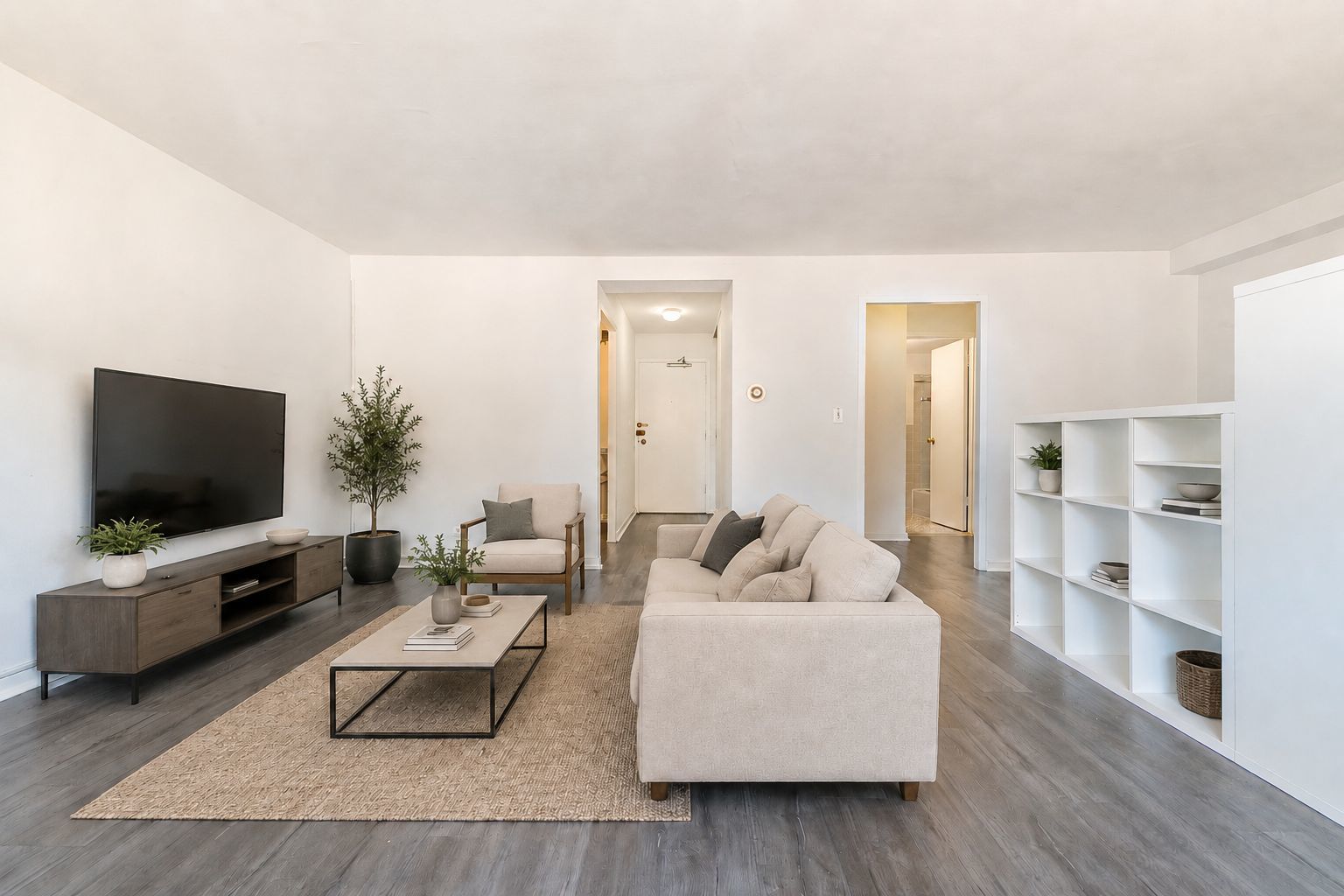 850 N Dewitt Place Unit: 16I