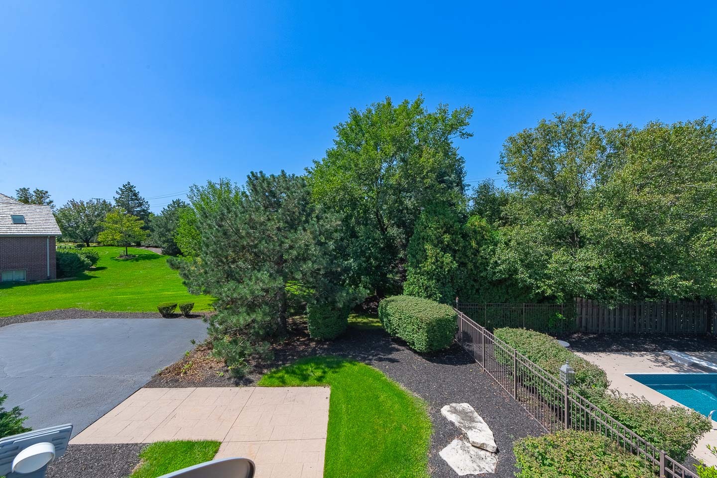 15120 Alpine Drive