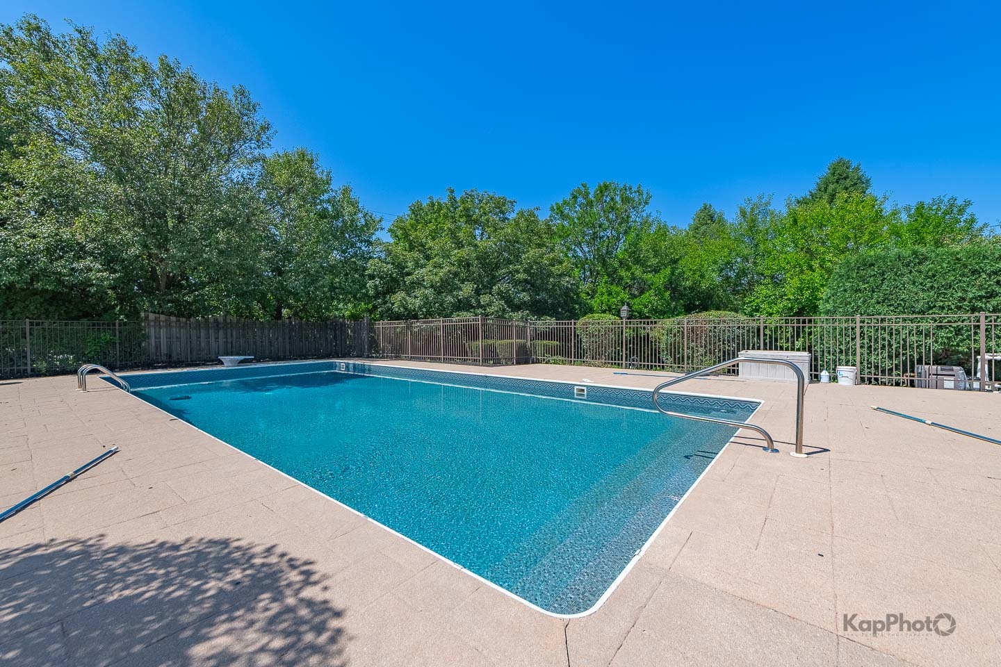 15120 Alpine Drive