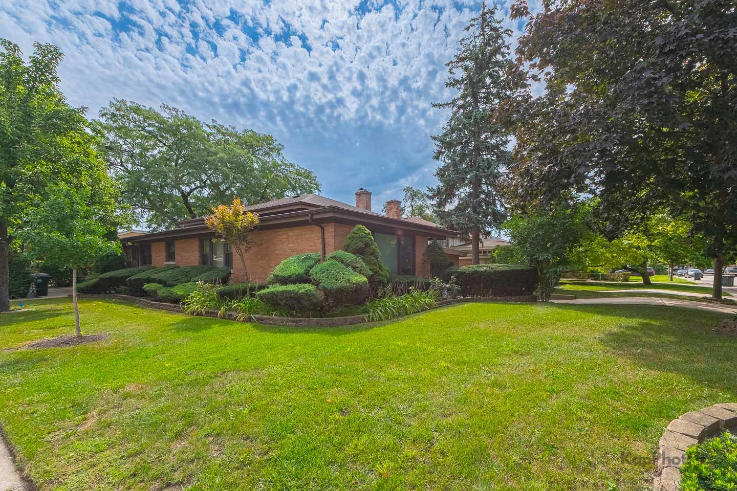 6557 N Christiana Avenue