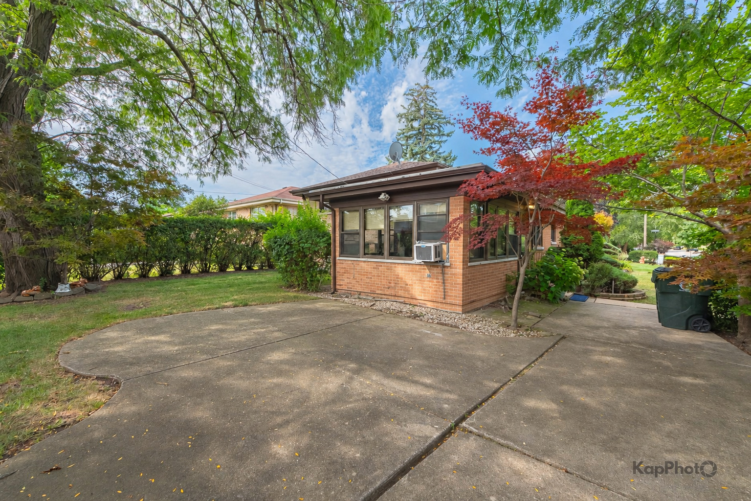 6557 N Christiana Avenue
